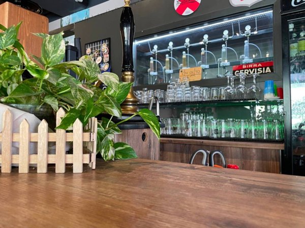 negozio in vendita a San Severino Marche in zona Taccoli