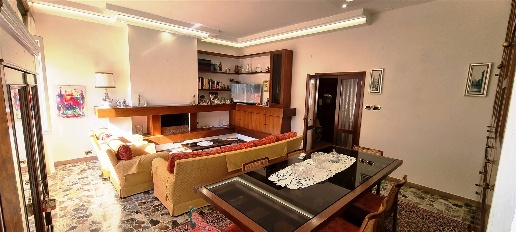 casa indipendente in vendita a San Severino Marche