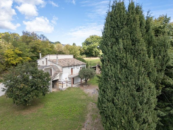 appartamento in vendita a San Severino Marche in zona Pitino