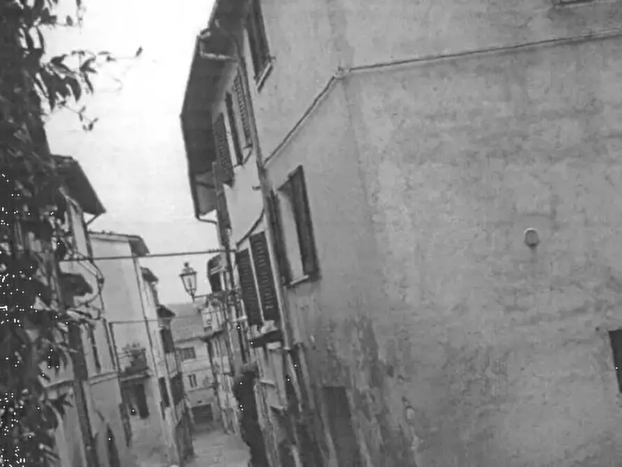 casa indipendente in vendita a San Severino Marche