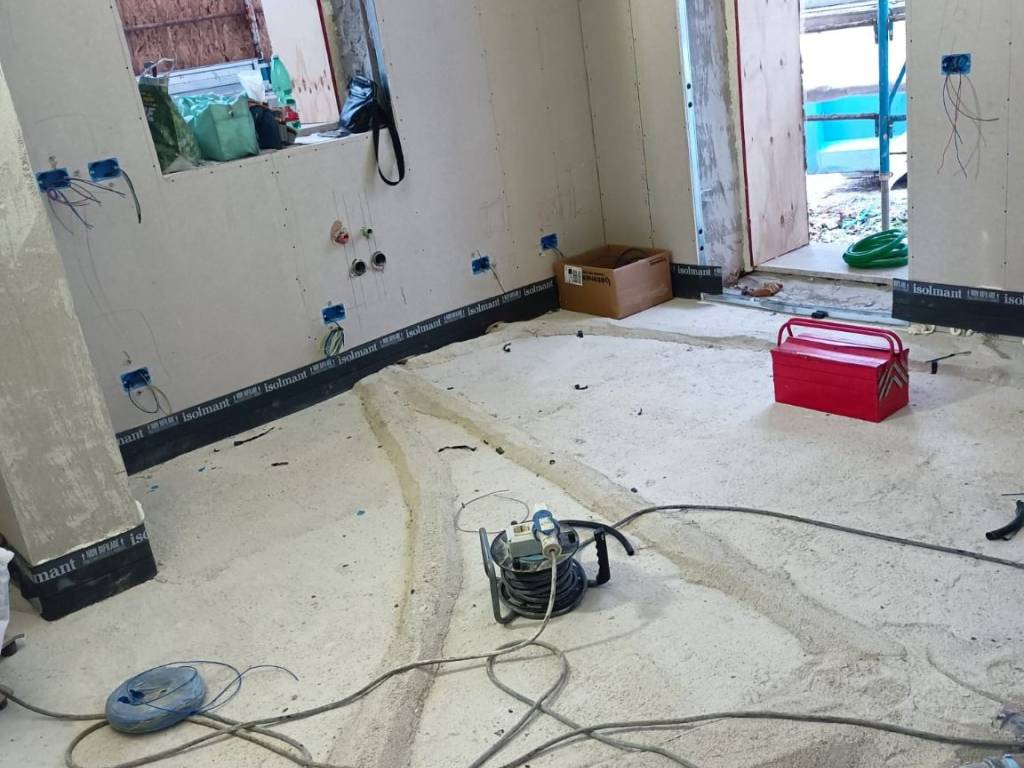 casa indipendente in vendita a San Severino Marche