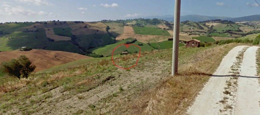 esavano in vendita a San Severino Marche in zona Rocchetta