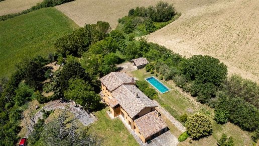 casa indipendente in vendita a San Severino Marche in zona Rocchetta