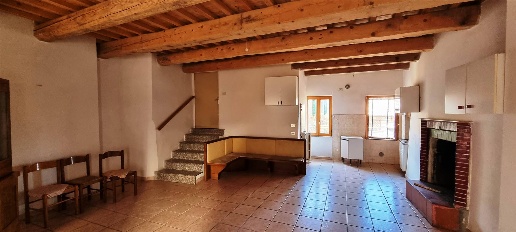 casa indipendente in vendita a San Severino Marche