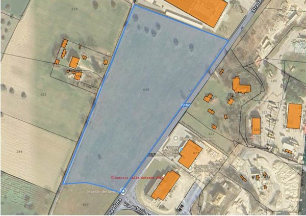 terreno edificabile in vendita a San Severino Marche in zona Taccoli