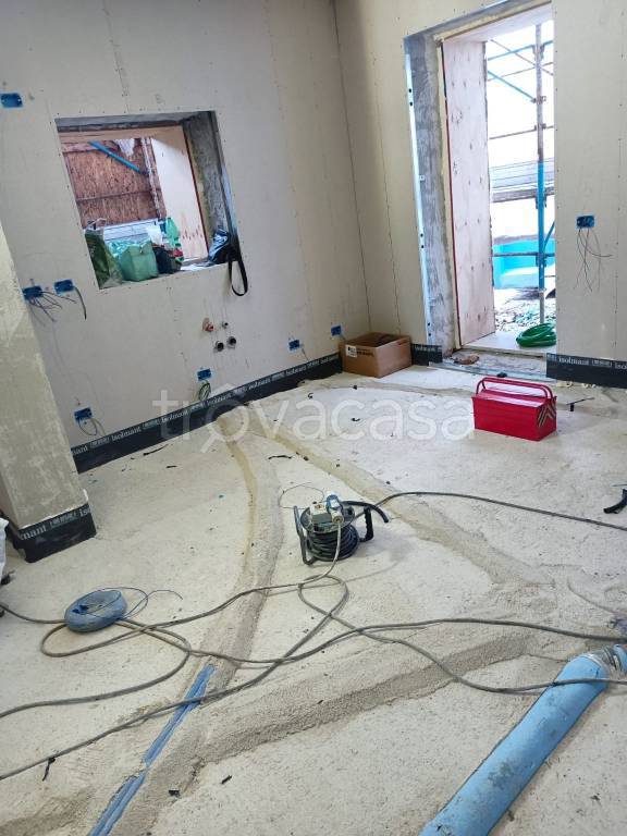 casa indipendente in vendita a San Severino Marche