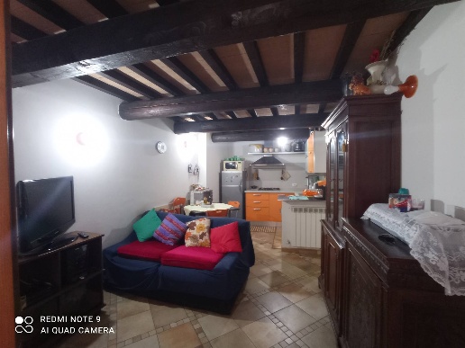 casa indipendente in vendita a San Severino Marche