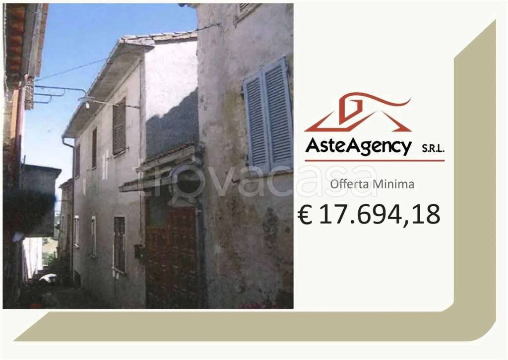 appartamento in vendita a San Severino Marche in zona Isola
