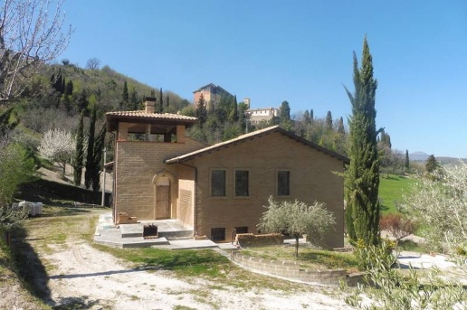 casa indipendente in vendita a San Severino Marche