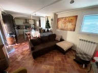 casa indipendente in vendita a San Severino Marche in zona Gaglianvecchio