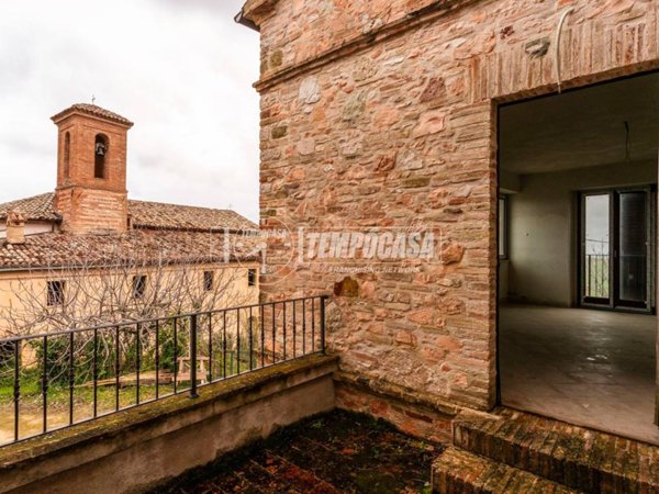 appartamento in vendita a San Severino Marche in zona Chigiano