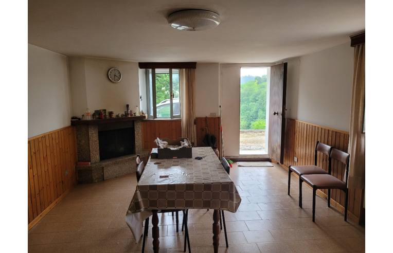 casa indipendente in vendita a San Severino Marche in zona Gagliannuovo