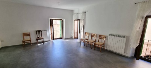 casa indipendente in vendita a San Severino Marche