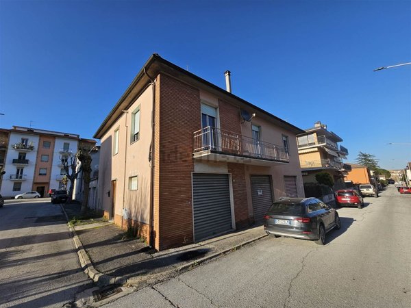 appartamento in vendita a San Severino Marche