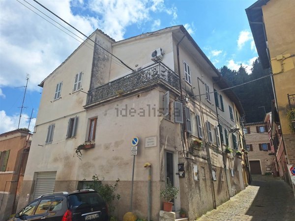 appartamento in vendita a San Severino Marche