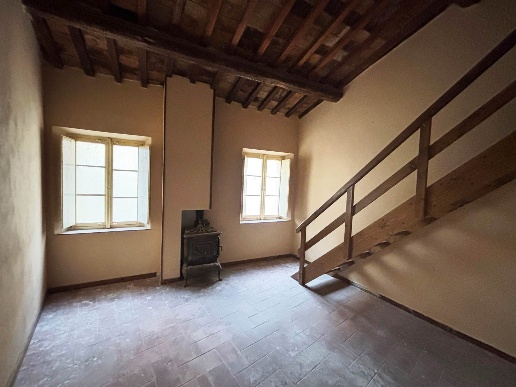 appartamento in vendita a San Severino Marche in zona Granali