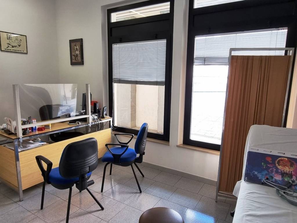 locale commerciale in vendita a San Severino Marche
