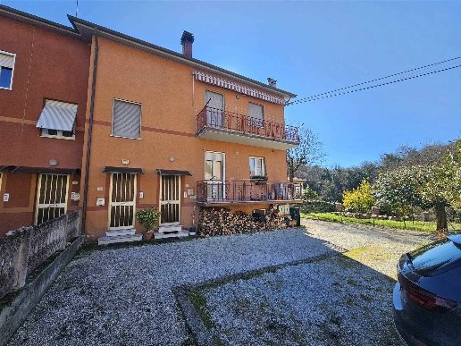 appartamento in vendita a San Severino Marche in zona Cesolo