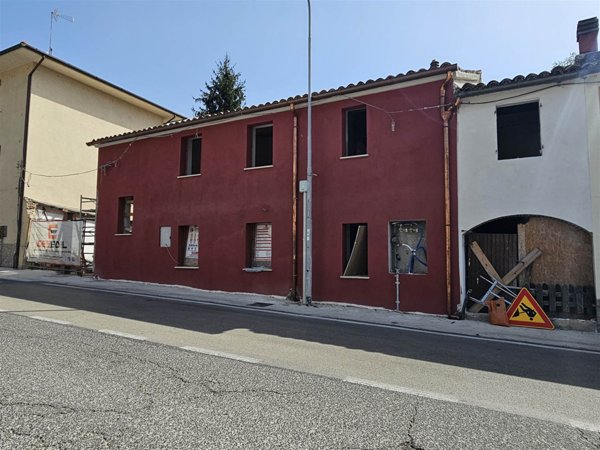 appartamento in vendita a San Severino Marche in zona Cesolo