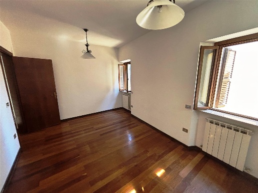 intera palazzina in vendita a San Severino Marche