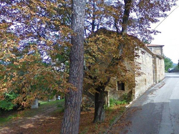 casa indipendente in vendita a San Severino Marche in zona Serralta