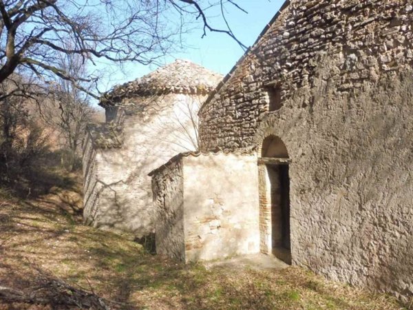 casa indipendente in vendita a San Severino Marche in zona Elcito