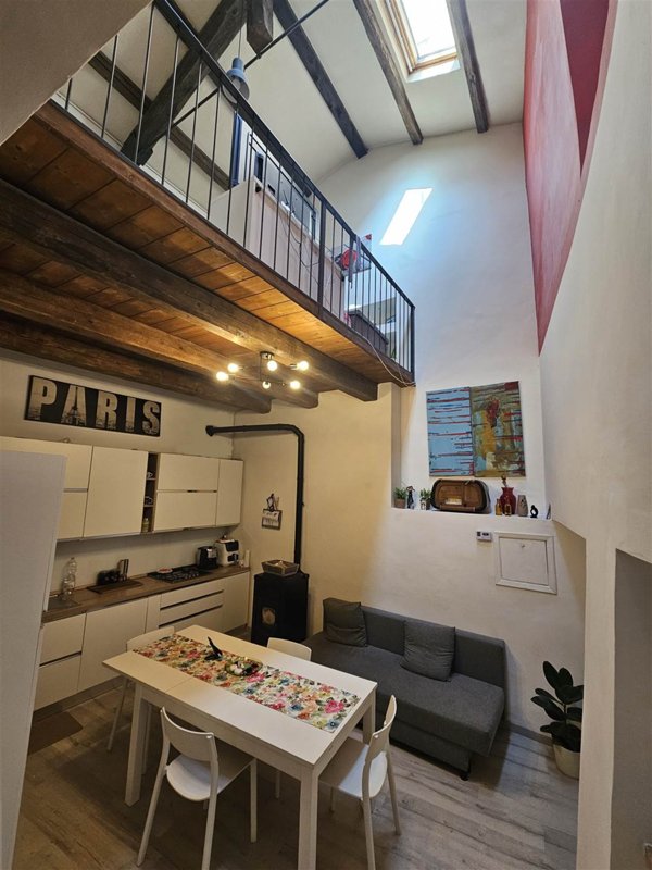 casa indipendente in vendita a San Severino Marche