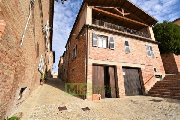 appartamento in vendita a Sant'Angelo in Pontano