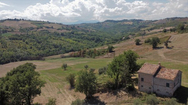 appartamento in vendita a Sant'Angelo in Pontano