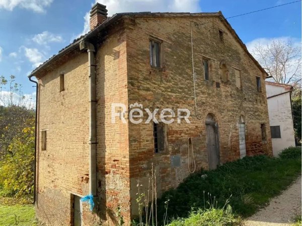 appartamento in vendita a Sant'Angelo in Pontano