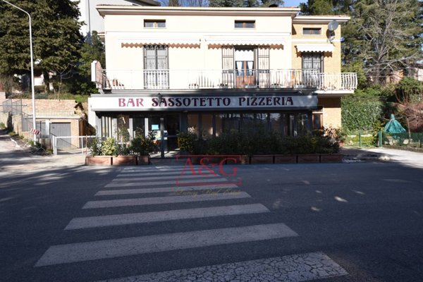 negozio in vendita a Sarnano
