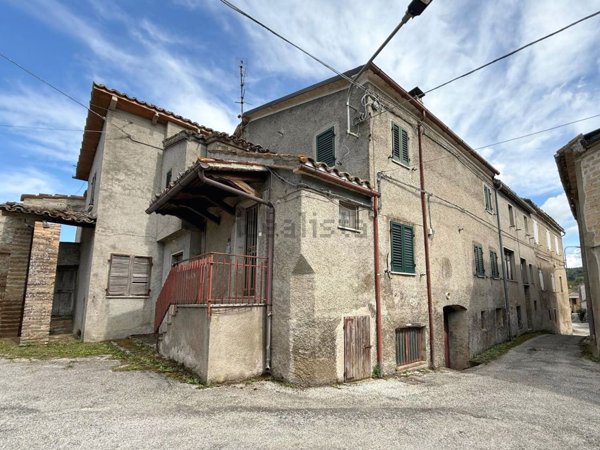 quadrivano in vendita a Sarnano