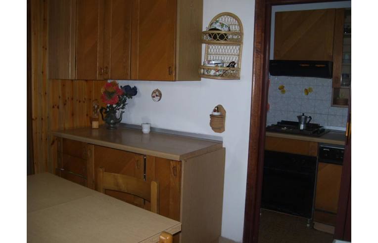 casa indipendente in vendita a Sarnano