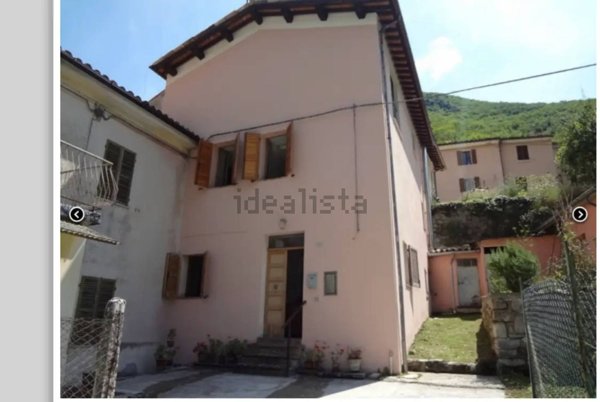 appartamento in vendita a Sefro