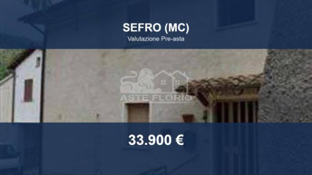 appartamento in vendita a Sefro in zona Sorti