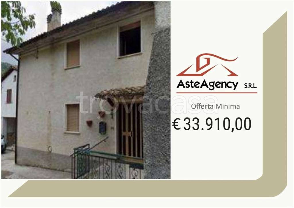 appartamento in vendita a Sefro