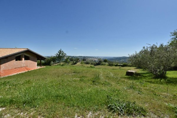 appartamento in vendita a Serrapetrona