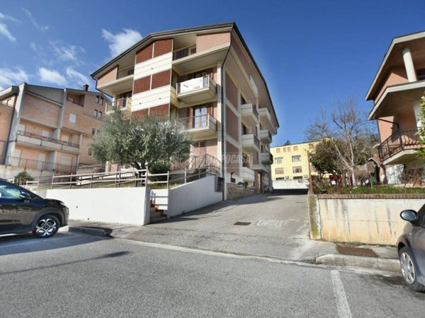 appartamento in vendita a Serrapetrona