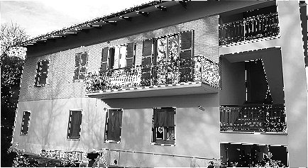 casa indipendente in vendita a Serrapetrona