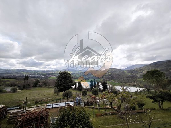 terreno agricolo in vendita a Serrapetrona in zona Borgiano