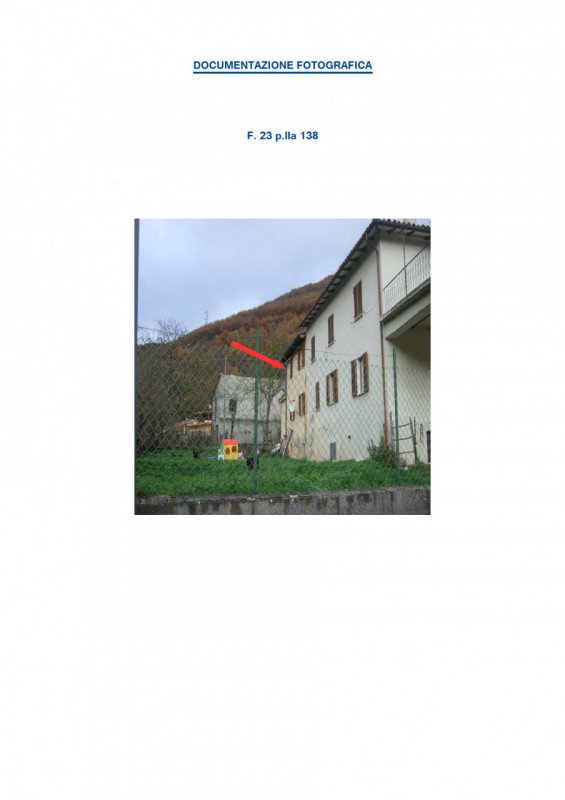 casa indipendente in vendita a Serravalle di Chienti in zona Bavareto
