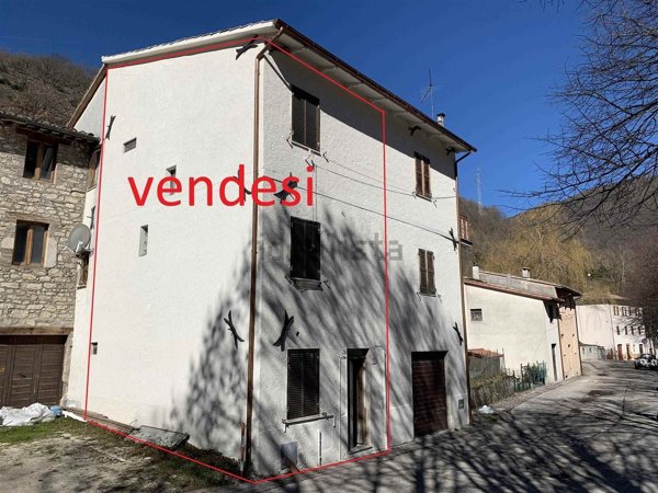 appartamento in vendita a Serravalle di Chienti