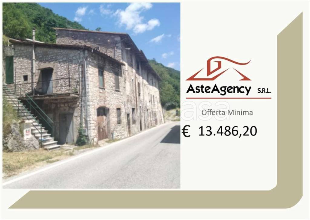 appartamento in vendita a Serravalle di Chienti in zona Castello