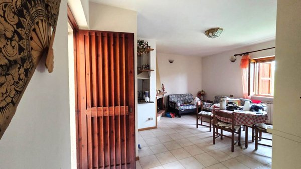 appartamento in vendita a Serravalle di Chienti in zona Castello