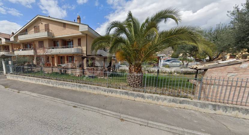 appartamento in vendita a Tolentino in zona Rancia