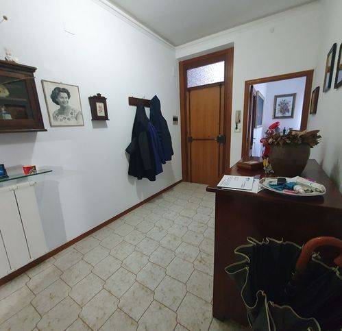appartamento in vendita a Tolentino in zona Santa Lucia