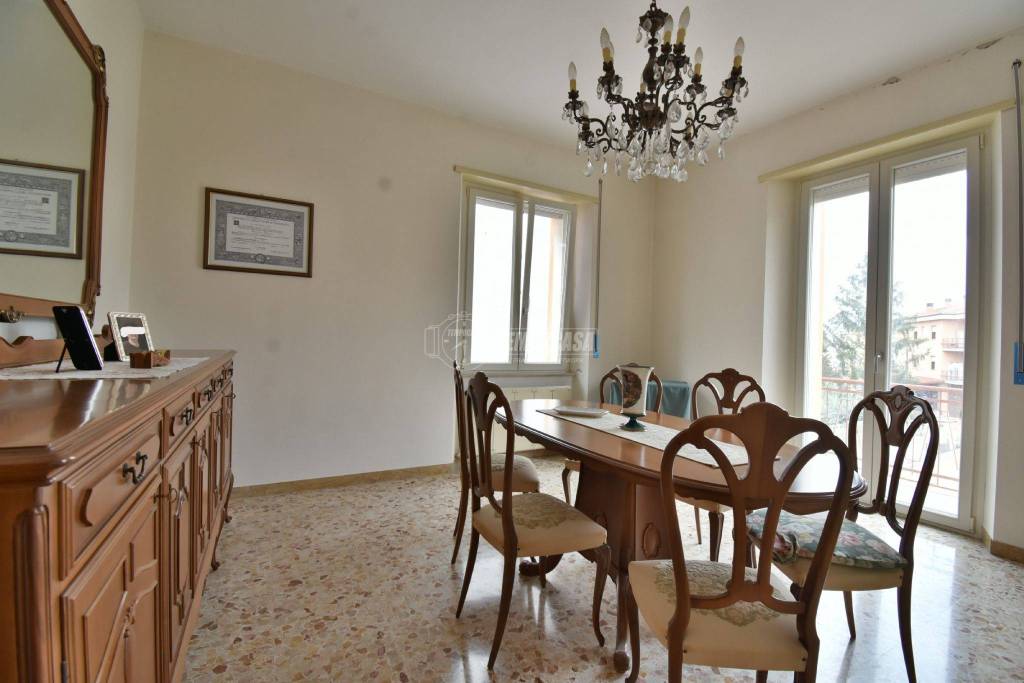 appartamento in vendita a Tolentino in zona Santa Lucia