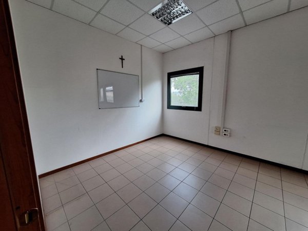 capannone in vendita a Tolentino