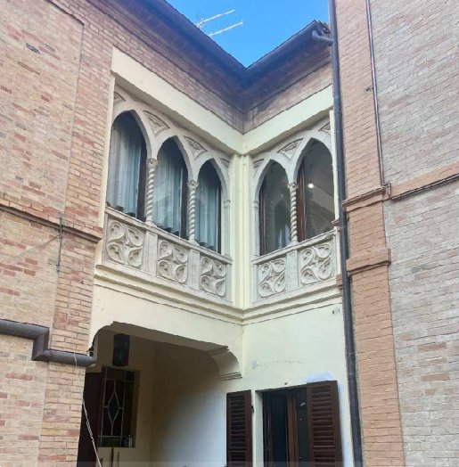 negozio in vendita a Tolentino in zona Pace