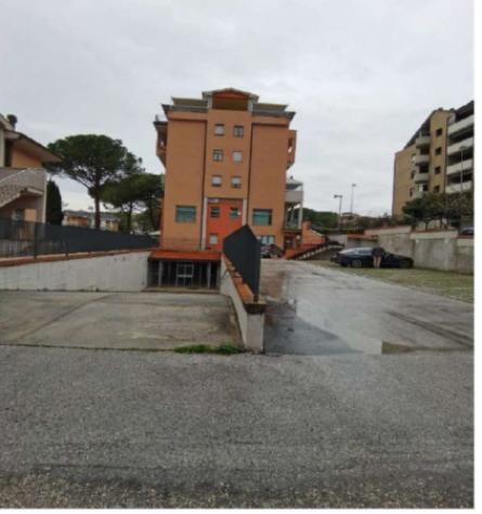 terreno edificabile in vendita a Tolentino